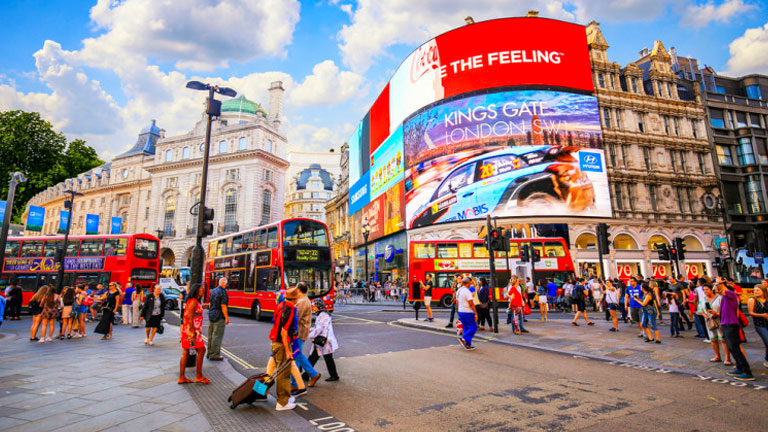 Piccadilly circus